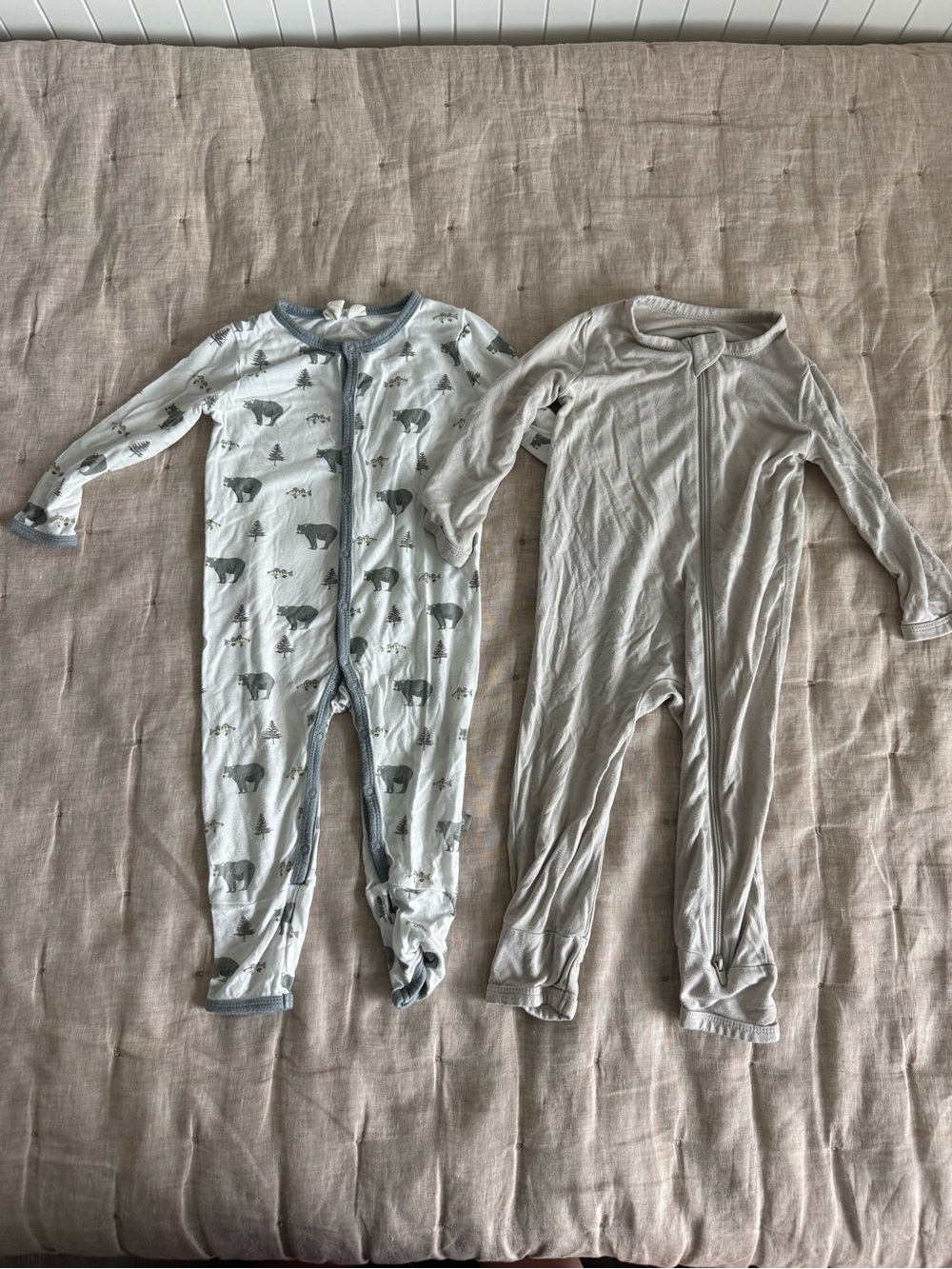 Kyte Baby Bundle of One Piece Pajamas Size 6-12 months